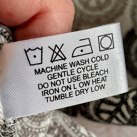 Violet + Claire Silky Floral Tunic Blouse 3/4 Sleeve Pull-Over White Pink Sz 1X - Picture 12 of 13